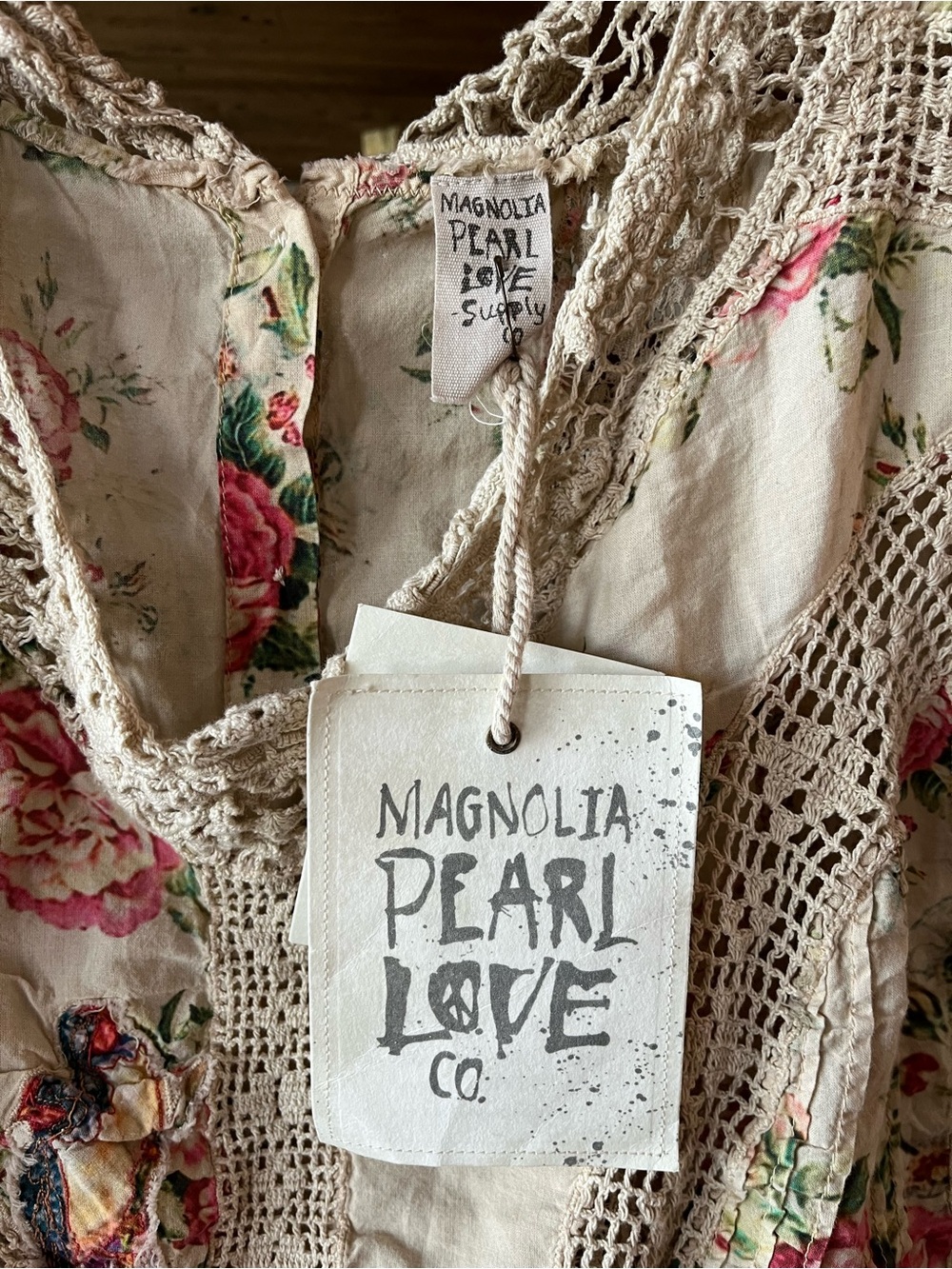 🌺 Magnolia Pearl Floral Dejah Blouse - Picture 15 of 17